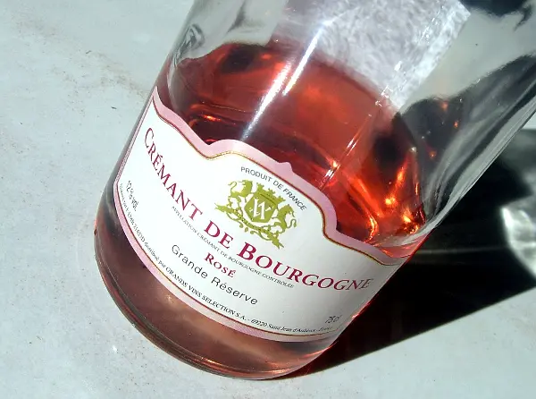 Crémant de Bourgogne Rosé von Aldi